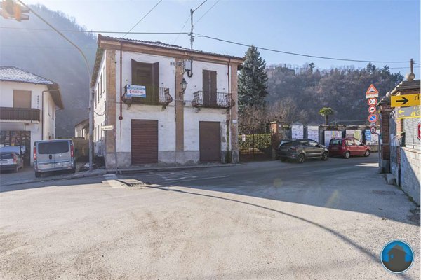 casa indipendente in vendita a Barge