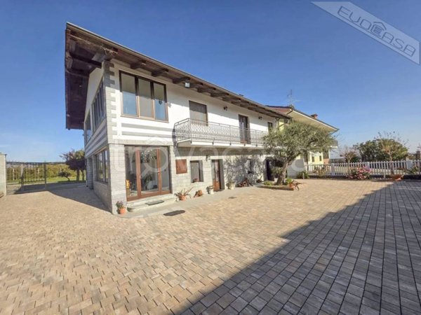 casa indipendente in vendita a Barge