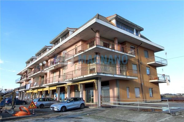 locale commerciale in vendita a Barge