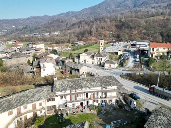casa indipendente in vendita a Barge
