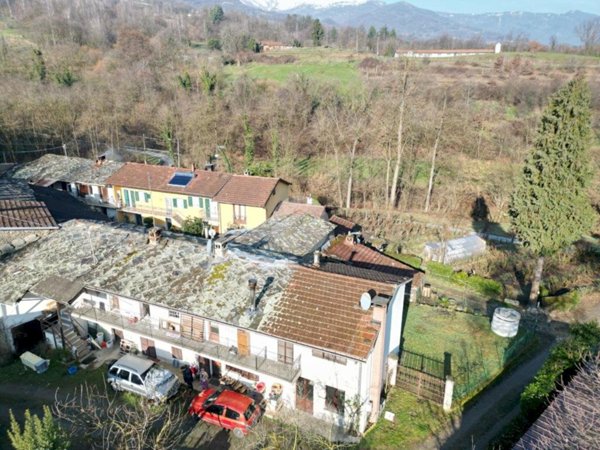 casa indipendente in vendita a Barge