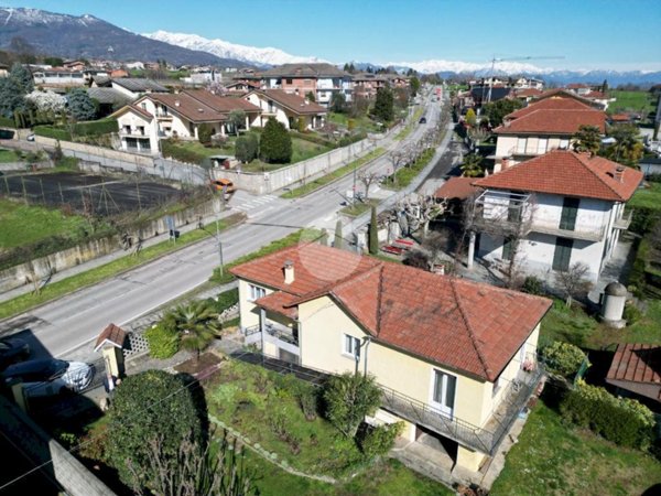 casa indipendente in vendita a Barge