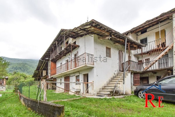 casale in vendita a Barge