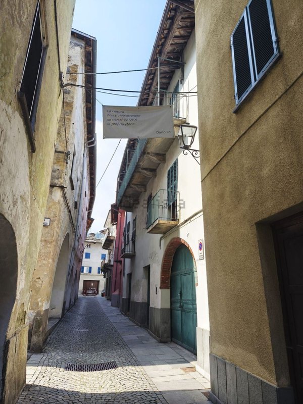 casa indipendente in vendita a Barge