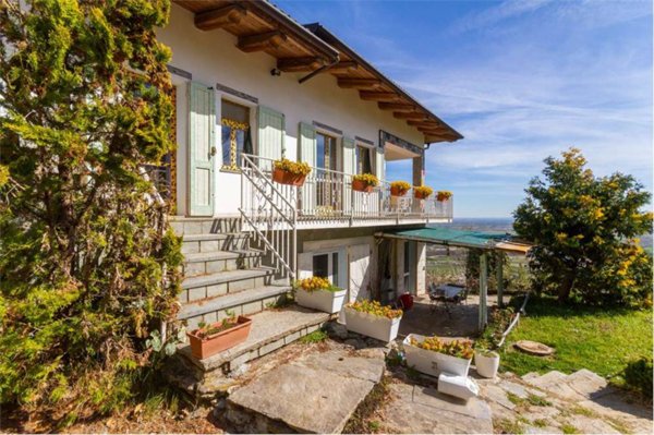 casa indipendente in vendita a Barge