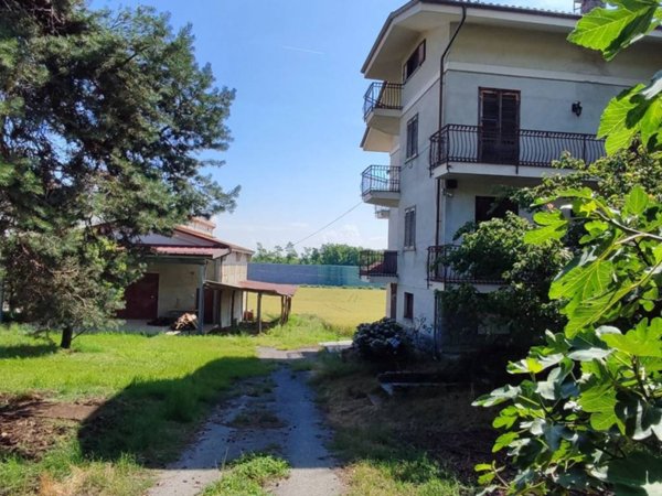 casa indipendente in vendita a Barge