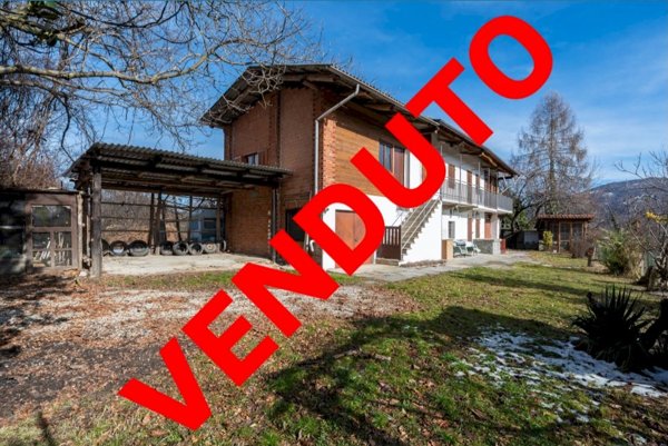 casa indipendente in vendita a Barge