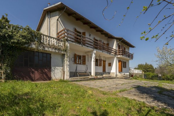 casa indipendente in vendita a Barge