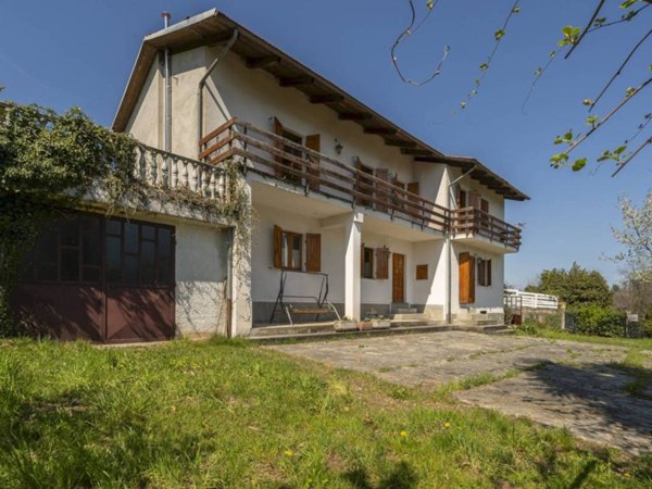 casa indipendente in vendita a Barge