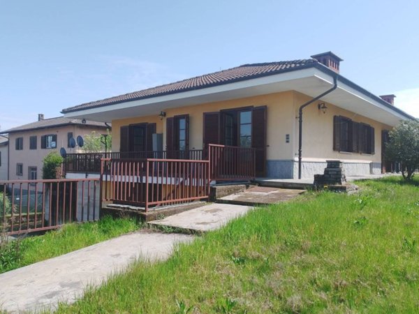 casa indipendente in vendita a Barge