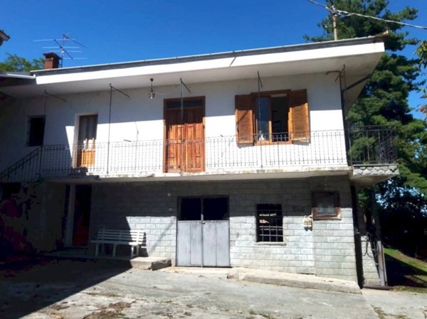 casa indipendente in vendita a Barge