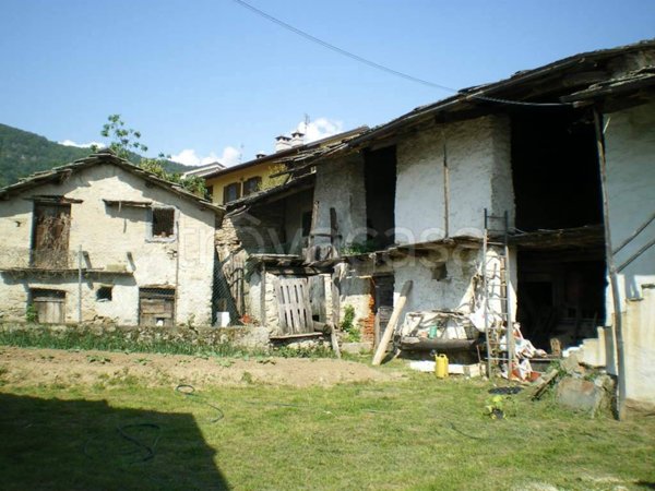 casa indipendente in vendita a Barge