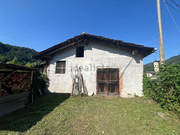 casale in vendita a Barge