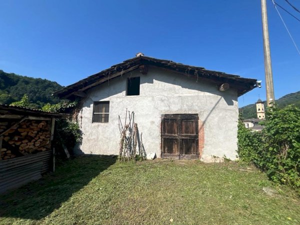 casale in vendita a Barge