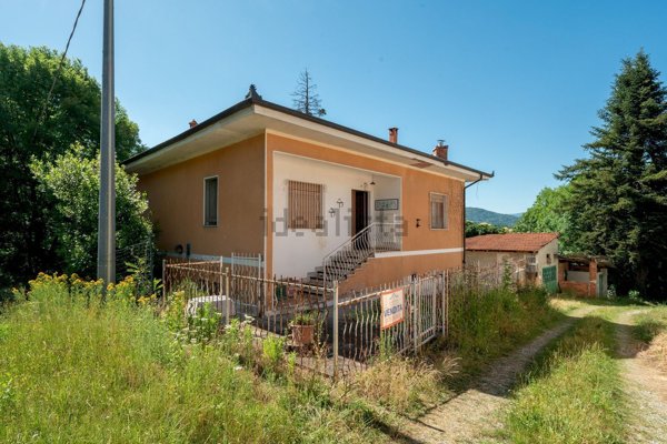 casa indipendente in vendita a Barge