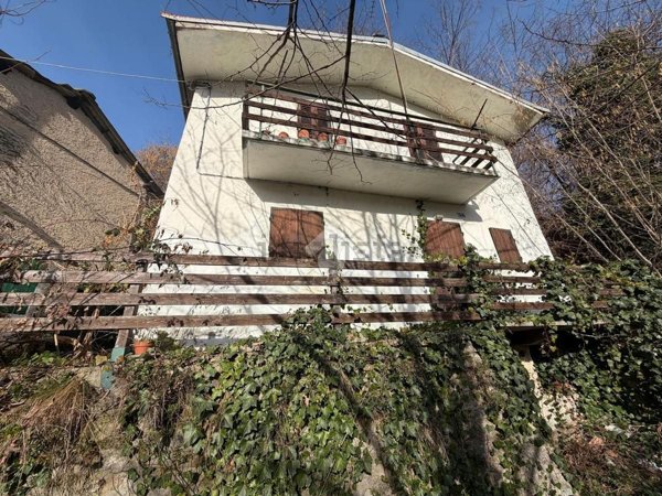 casa semindipendente in vendita a Barge