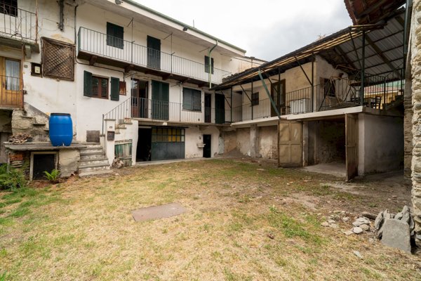 casa indipendente in vendita a Barge
