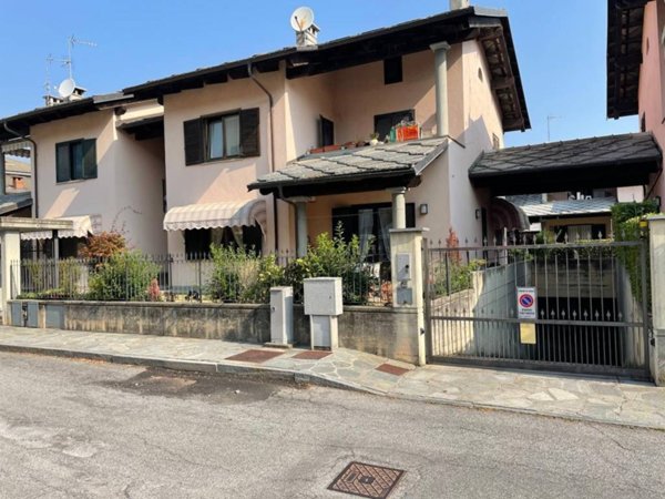 casa indipendente in vendita a Barge