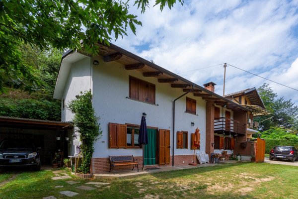casa indipendente in vendita a Barge