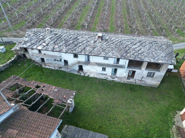 casa indipendente in vendita a Barge