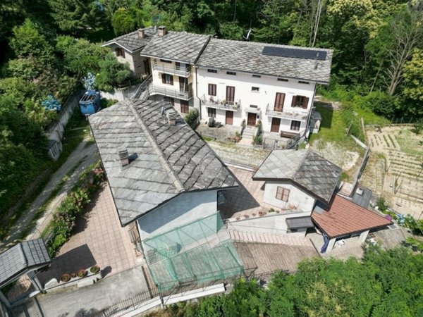 casa indipendente in vendita a Barge