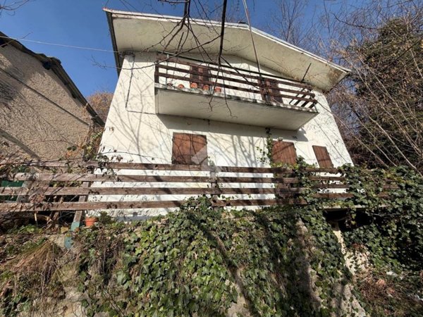 casa semindipendente in vendita a Barge