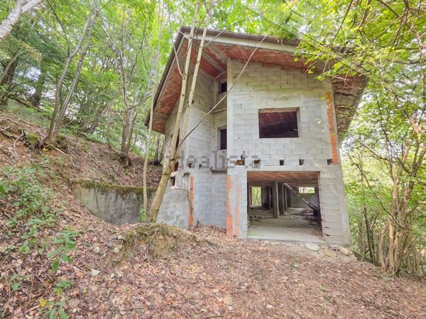 casa indipendente in vendita a Barge