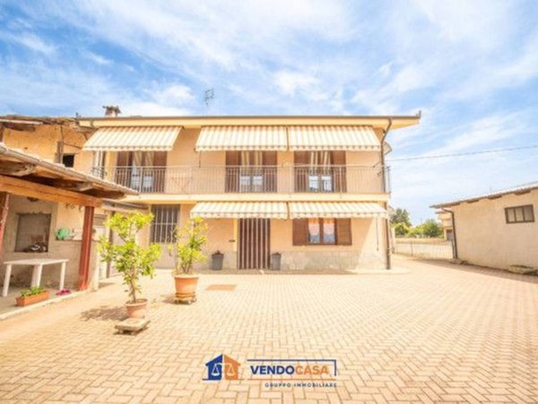 casa indipendente in vendita a Barge