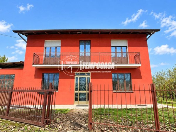 casa indipendente in vendita a Barge