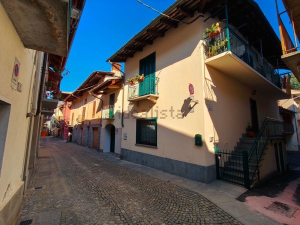 casa indipendente in vendita a Barge