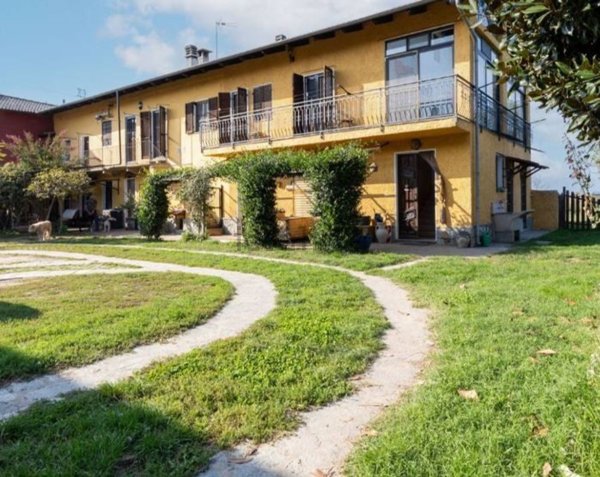casa indipendente in vendita a Barge