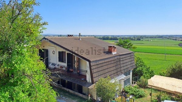 casa indipendente in vendita a Barge