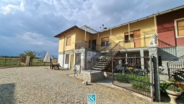 casa indipendente in vendita a Barge