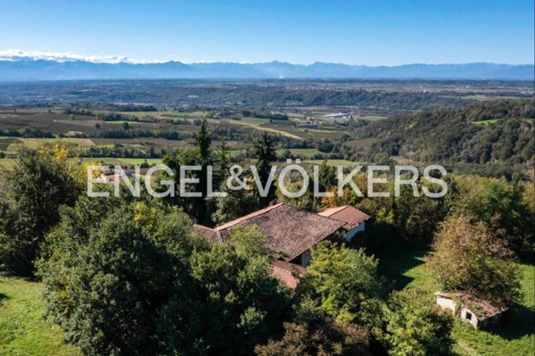 casa indipendente in vendita a Barolo