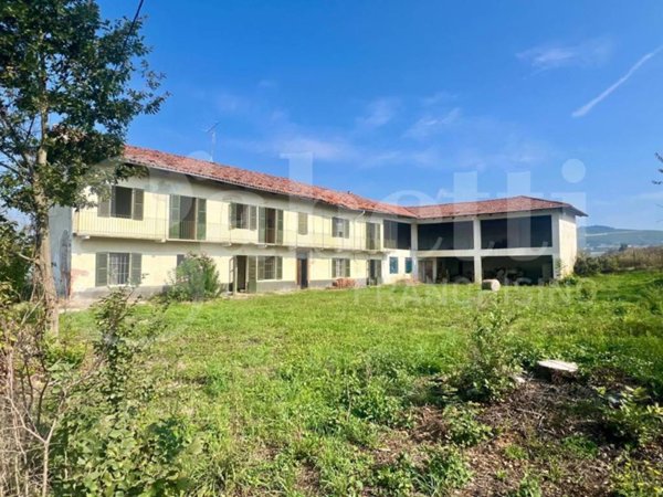 casa indipendente in vendita a Barolo