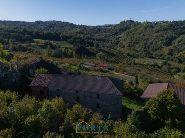 casa indipendente in vendita a Barolo