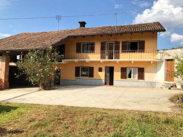 casa indipendente in vendita a Barolo