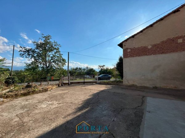 casa indipendente in vendita a Barolo