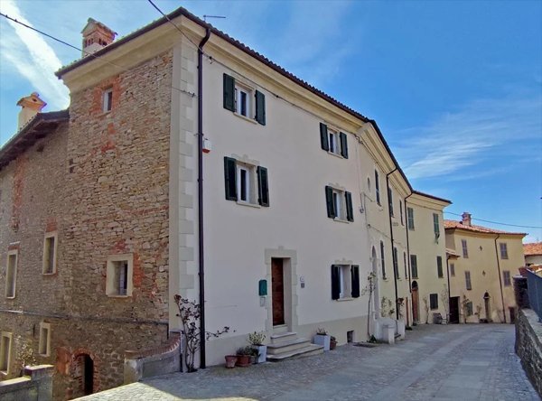 casa indipendente in vendita a Barolo
