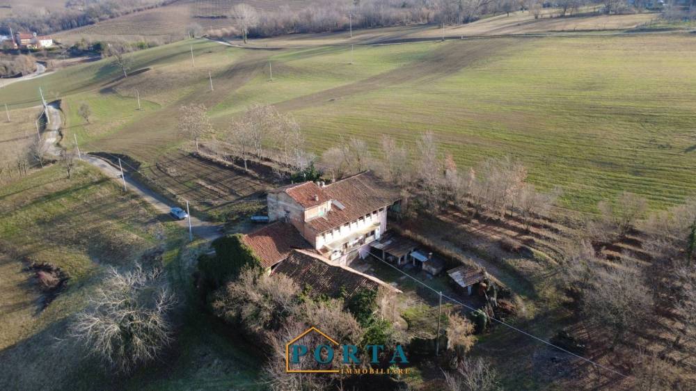 casa indipendente in vendita a Barolo