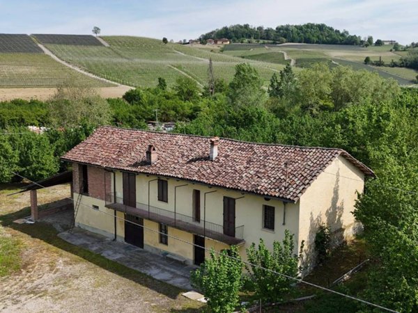casale in vendita a Barolo