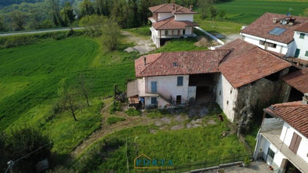 casa indipendente in vendita a Barolo
