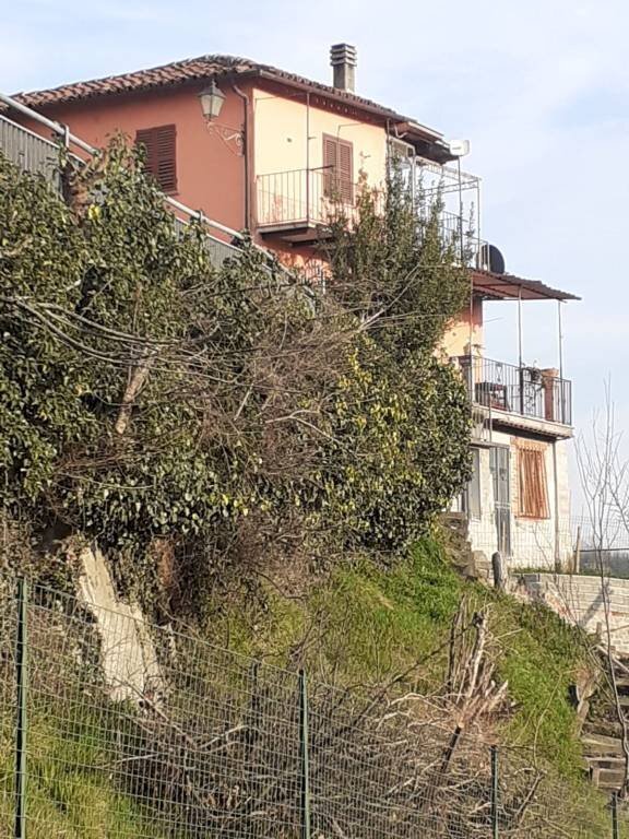 casa indipendente in vendita a Bastia Mondovì in zona San Fiorenzo