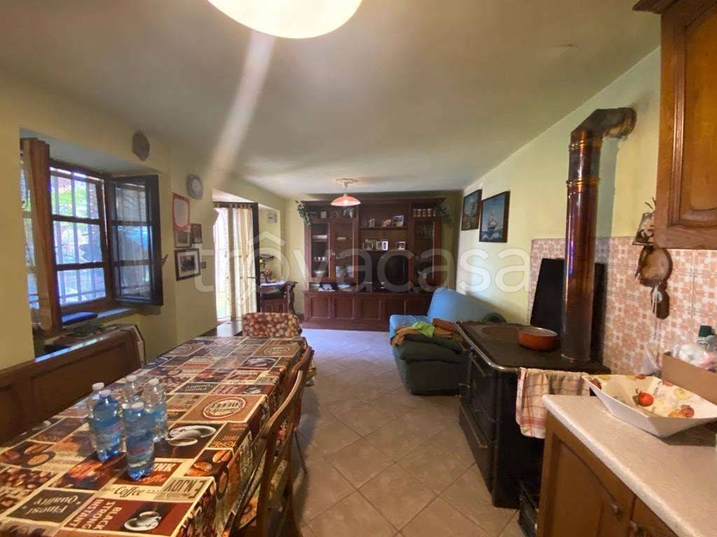 casa indipendente in vendita a Bastia Mondovì