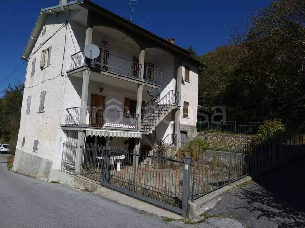 casa indipendente in vendita a Battifollo