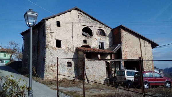 casale in vendita a Battifollo