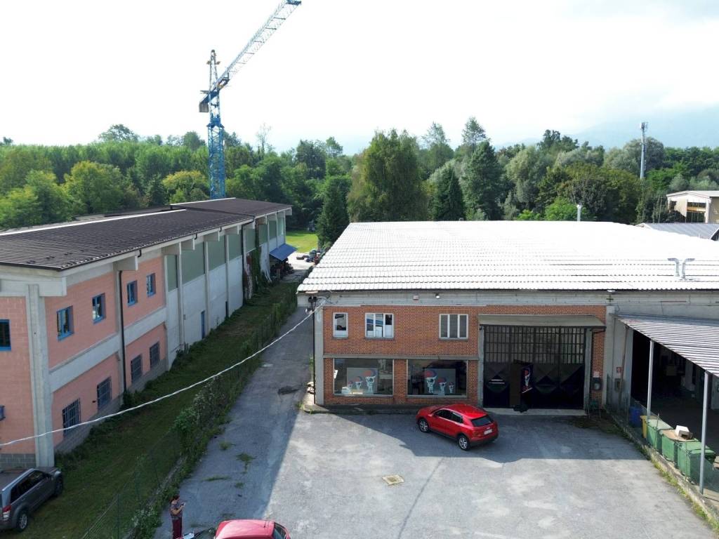 locale commerciale in vendita a Beinette