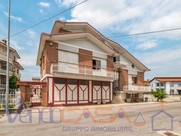 casa indipendente in vendita a Beinette