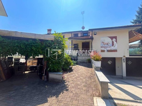 casa indipendente in vendita a Beinette