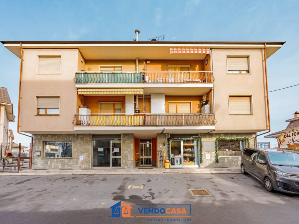 negozio in vendita a Beinette